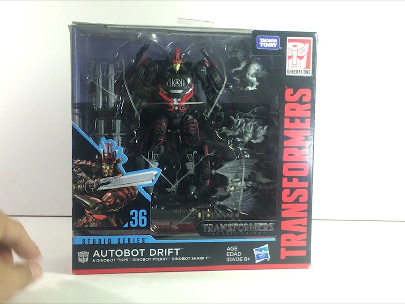Video Review  Studio Series Drift With Baby Dinobots Exclusive 01 (1 of 12)